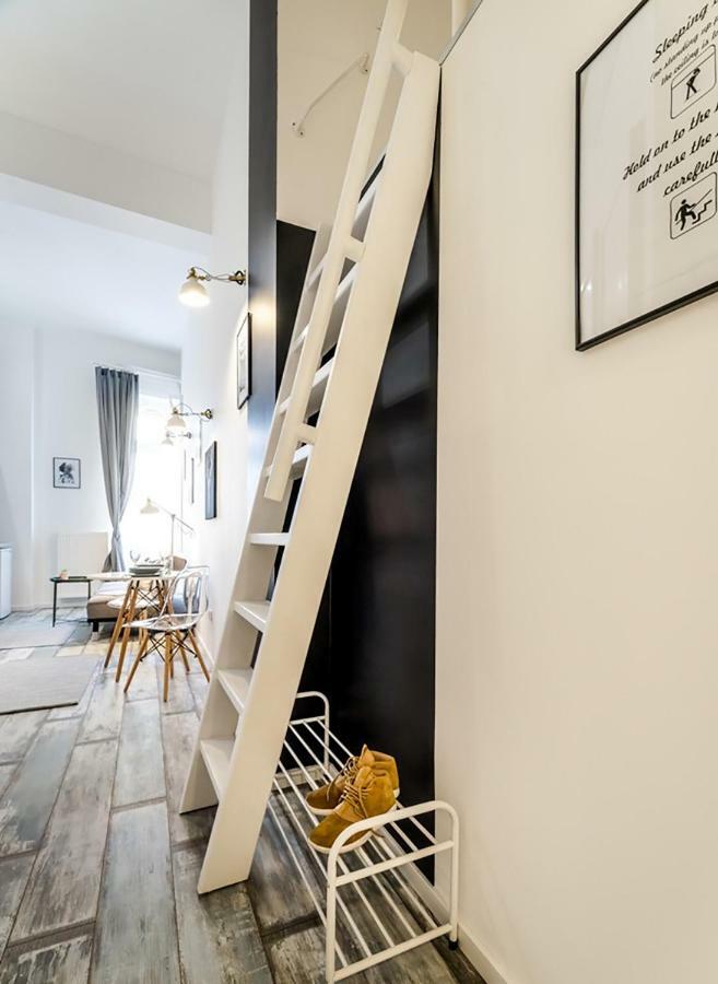 The Grey - Studio Apartment With Sleeping Loft In The Center Of Budapest Exterior foto